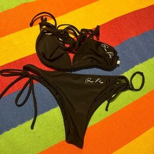 Bikini. Black